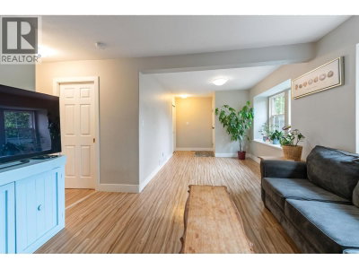 21015 118 Avenue | Maple Ridge British Columbia | Slide Image Nine