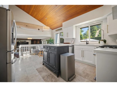 14756 16A Avenue | Surrey British Columbia | Slide Image Twelve