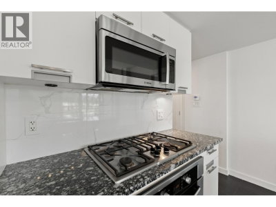 2080 WEST BROADWAY Street | Vancouver British Columbia | Slide Image Nine