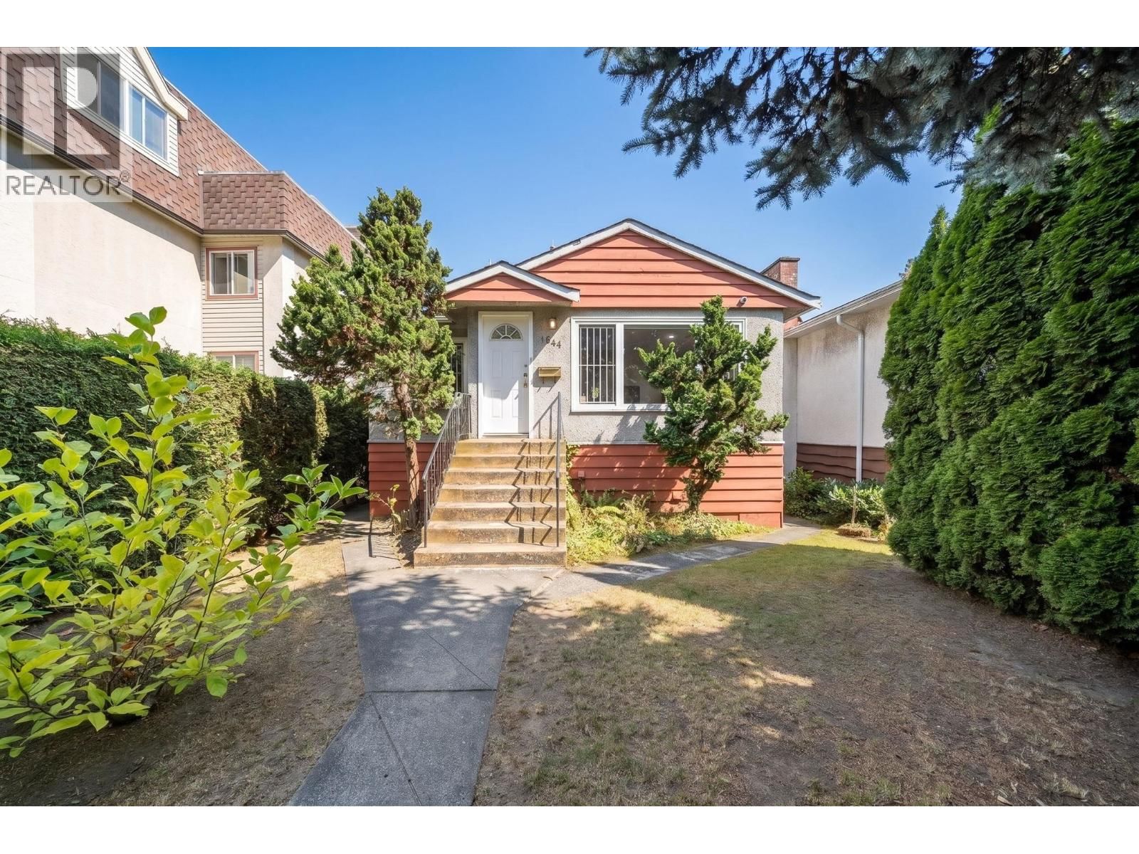 1534 71ST Avenue, Vancouver, British Columbia V6P 3C1