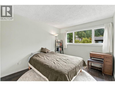 1063 HERITAGE Boulevard | North Vancouver British Columbia | Slide Image Fourteen