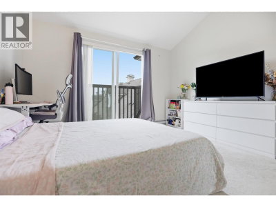 7458 BRITTON Street | Burnaby British Columbia | Slide Image Thirteen