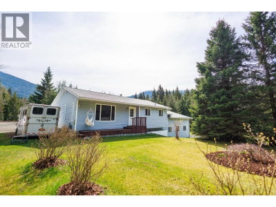 5515 KLEANZA Drive | Terrace British Columbia | Slide Image Two
