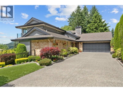 11 ELSDON Bay | Port Moody British Columbia | Slide Image One