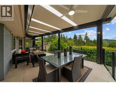 11 ELSDON Bay | Port Moody British Columbia | Slide Image Twelve