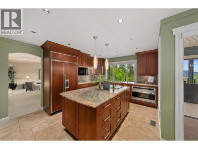 11 ELSDON Bay | Port Moody British Columbia | Slide Image Seven
