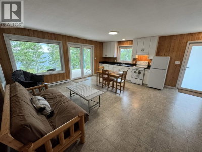 6184 LITTLE FORT 24 Highway | Lone Butte British Columbia | Slide Image Thirteen