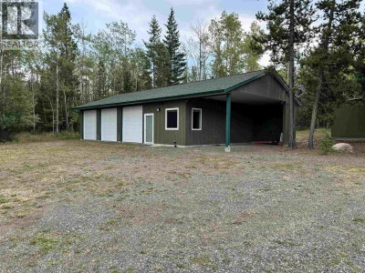 6184 LITTLE FORT 24 Highway | Lone Butte British Columbia | Slide Image Nine