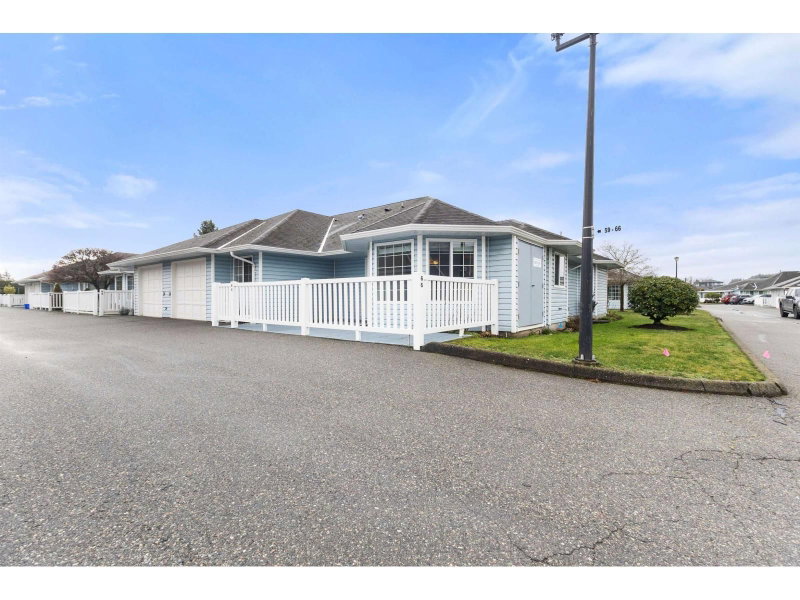 1450 MCCALLUM Road Abbotsford British Columbia, V2S 8A5 - 2 Bedrooms Condo For Sale