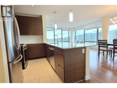 400 CAPILANO Road | Port Moody British Columbia | Slide Image Thirteen