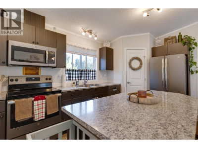 8369 CANTLE Drive | Prince George British Columbia | Slide Image Thirteen