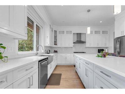13995 79A Avenue | Surrey British Columbia | Slide Image Eight