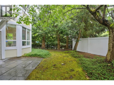 6577 SOUTHOAKS Crescent | Burnaby British Columbia | Slide Image Seventeen