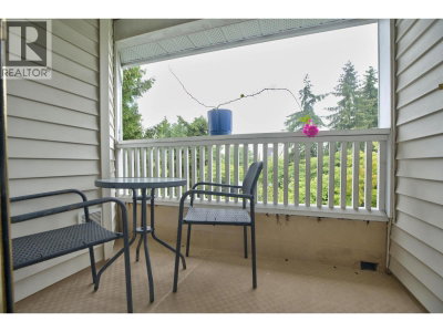 6577 SOUTHOAKS Crescent | Burnaby British Columbia | Slide Image Thirty-three