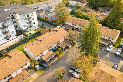 9955 140 Street | Surrey British Columbia | Slide Image Twenty-four