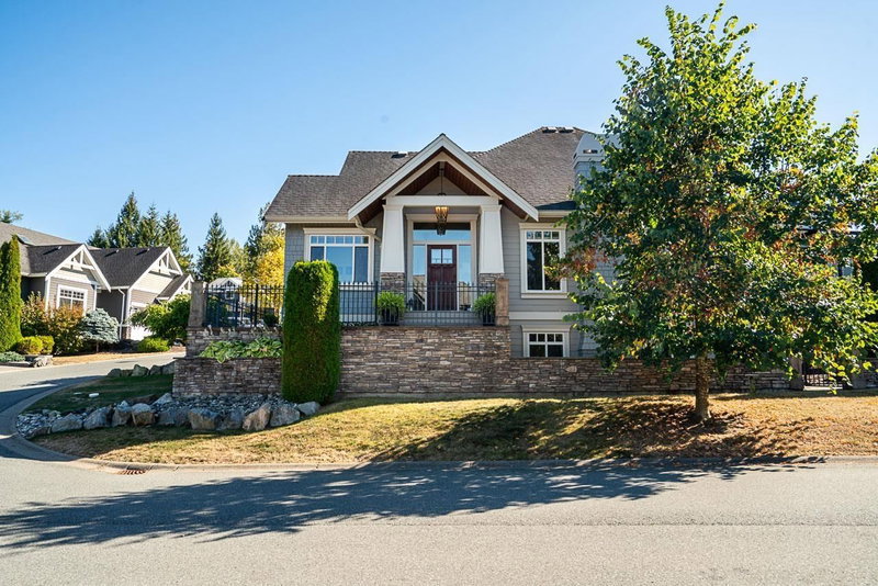 3800 GOLF COURSE Drive Abbotsford British Columbia, V3G 0A7 - 5 Bedrooms Home For Sale