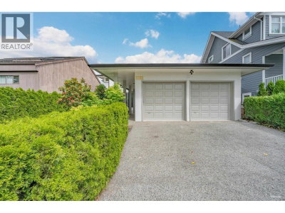 6038 GILLEY Avenue | Burnaby British Columbia | Slide Image Thirty