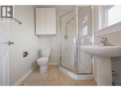 8200 BURNFIELD Crescent | Burnaby British Columbia | Slide Image Nineteen