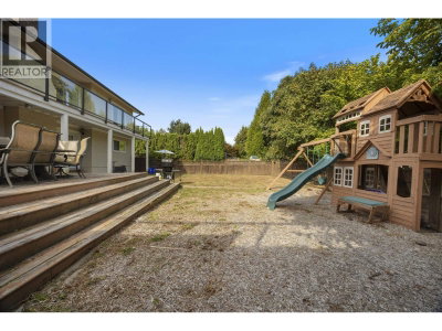 8200 BURNFIELD Crescent | Burnaby British Columbia | Slide Image Forty