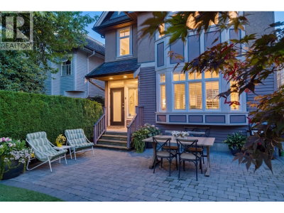 3328 7TH Avenue | Vancouver British Columbia | Slide Image Thirty-five