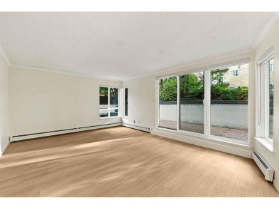 1322 MARTIN Street | White Rock British Columbia | Slide Image Thirteen