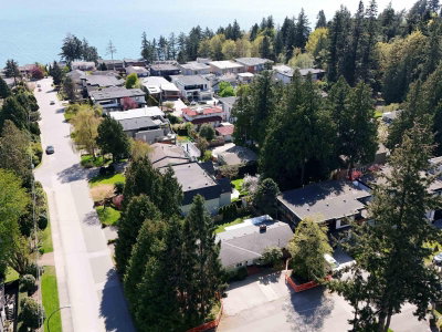 14150 BLACKBURN Avenue | White Rock British Columbia | Slide Image Three