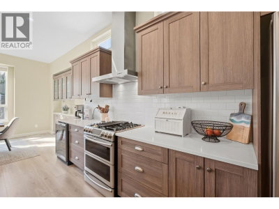 23158 112B Avenue | Maple Ridge British Columbia | Slide Image Eleven