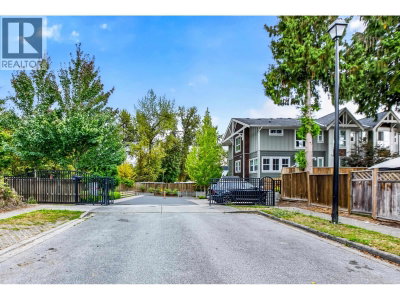 9989 240A Street | Maple Ridge British Columbia | Slide Image Thirty-one
