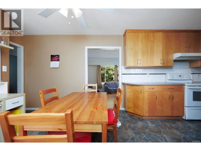 1234 PRAIRIE Avenue | Port Coquitlam British Columbia | Slide Image Eleven