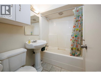 1234 PRAIRIE Avenue | Port Coquitlam British Columbia | Slide Image Fifteen