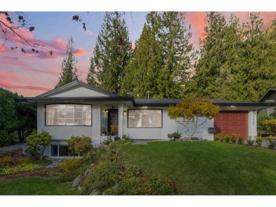 34869 EVERETT Drive | Abbotsford British Columbia | Slide Image Three