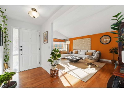 34869 EVERETT Drive | Abbotsford British Columbia | Slide Image Six