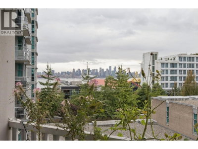 147 1ST Street | North Vancouver British Columbia | Slide Image Ten