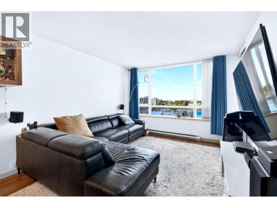 3111 CORVETTE Way | Richmond British Columbia | Slide Image Ten