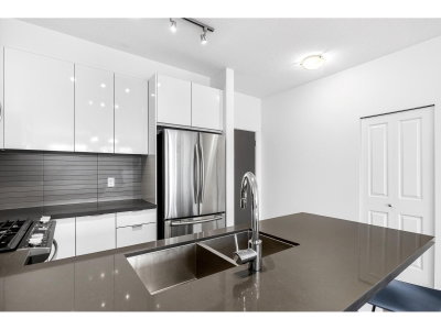 15168 33 Avenue | Surrey British Columbia | Slide Image Seven