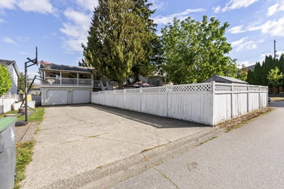 8825 160 Street | Surrey British Columbia | Slide Image Thirty-eight