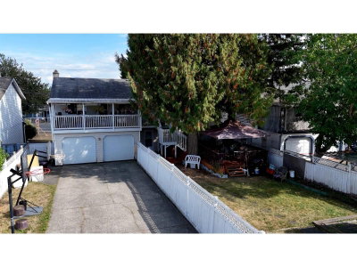 8825 160 Street | Surrey British Columbia | Slide Image Thirty-nine