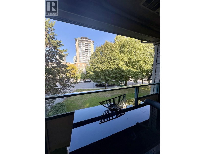 2925 GLEN Drive Coquitlam British Columbia, V3B 7H9 - 2 Bedrooms Condo For Sale