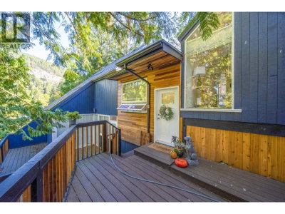 5791 TELEGRAPH Trail | West Vancouver British Columbia | Slide Image Four