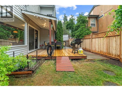 886 PINEBROOK Place | Coquitlam British Columbia | Slide Image Nineteen