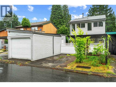 886 PINEBROOK Place | Coquitlam British Columbia | Slide Image Twenty-four