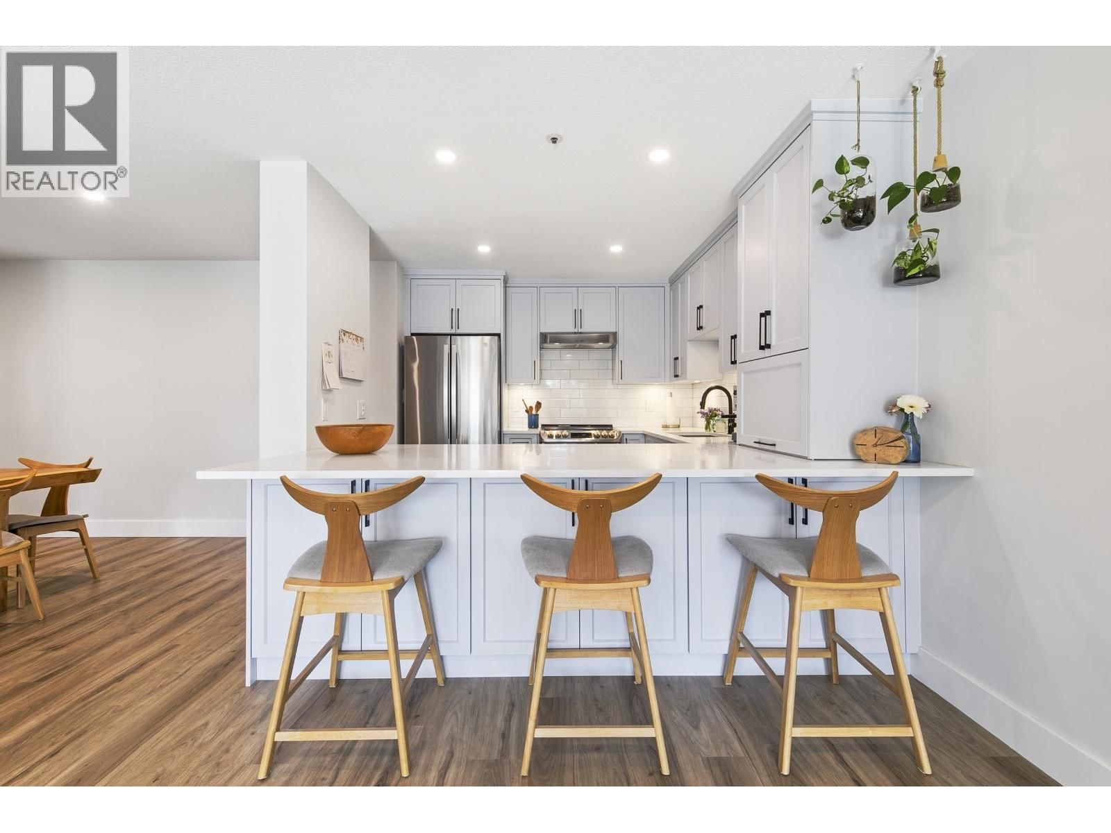 3131 MAIN Street, Vancouver, British Columbia V5T 3G8