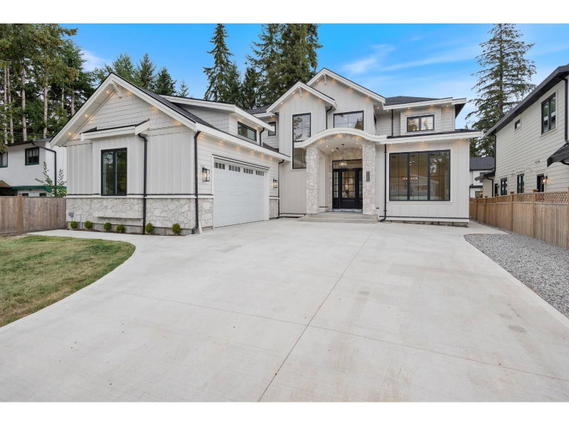 20344 42 Avenue Langley British Columbia, V3A 3A7 - 10 Bedrooms Home For Sale