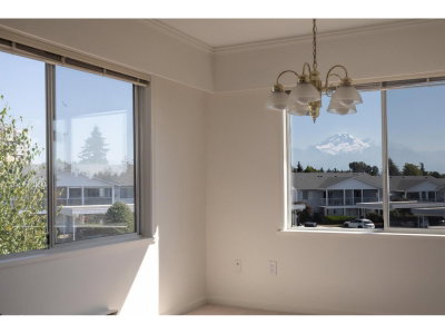 32691 GARIBALDI Drive | Abbotsford British Columbia | Slide Image Sixteen