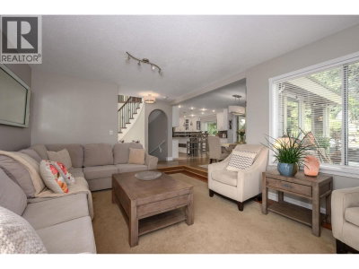 94 TIMBERCREST Drive | Port Moody British Columbia | Slide Image Fifteen