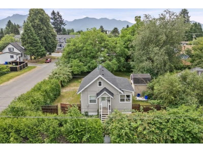 46028 KING Avenue | Chilliwack British Columbia | Slide Image Three