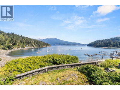 433 SENATOR Place | Bowen Island British Columbia | Slide Image Seven