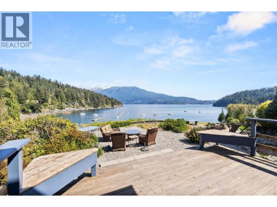 433 SENATOR Place | Bowen Island British Columbia | Slide Image Eight