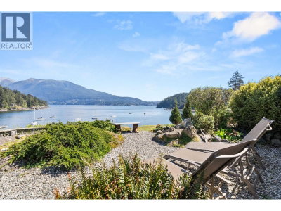 433 SENATOR Place | Bowen Island British Columbia | Slide Image Nine