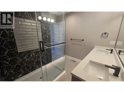 1211 THOMAS Avenue | Coquitlam British Columbia | Slide Image Thirteen